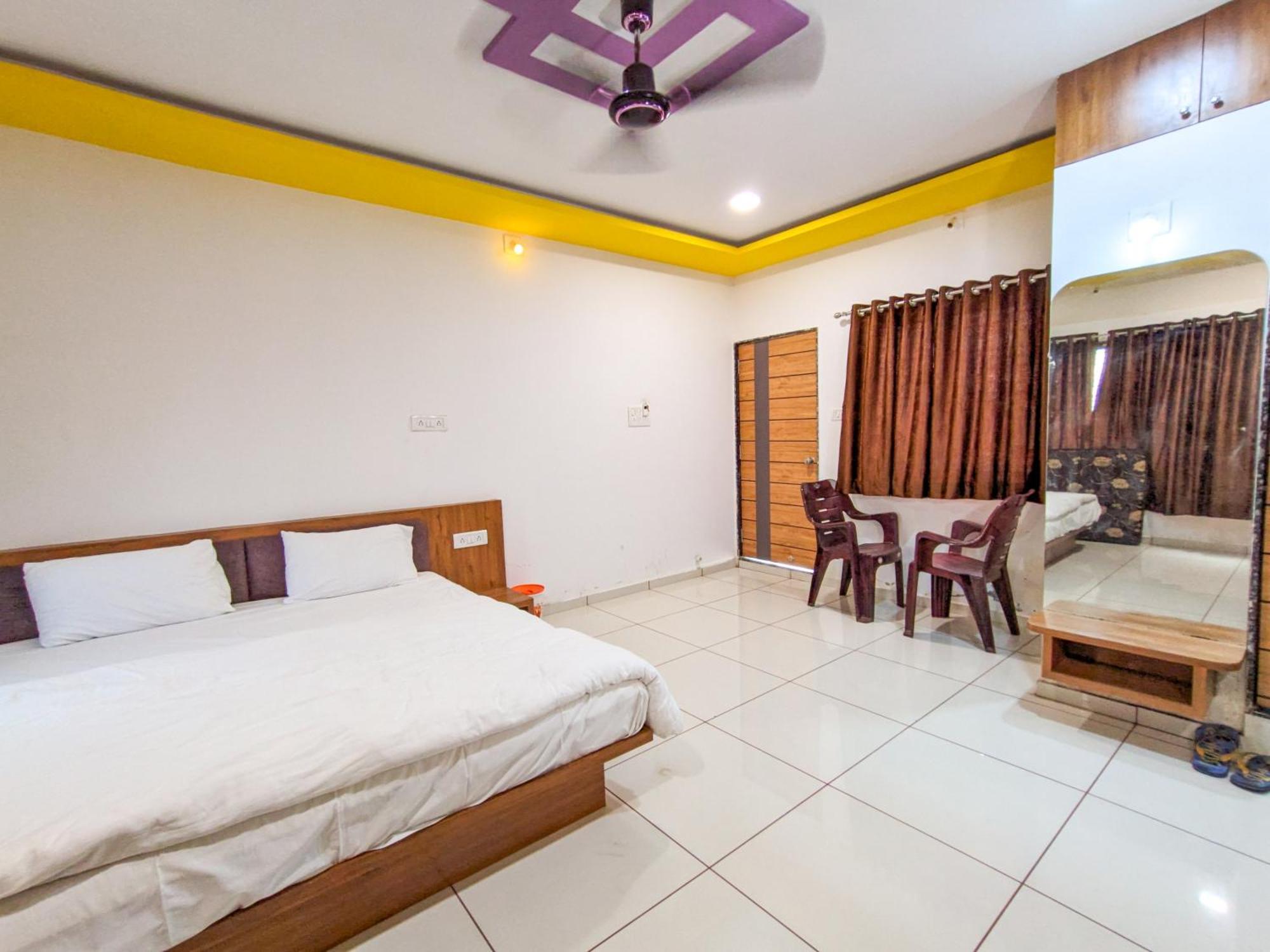 Samrat Homestay Garudeshwar Dış mekan fotoğraf