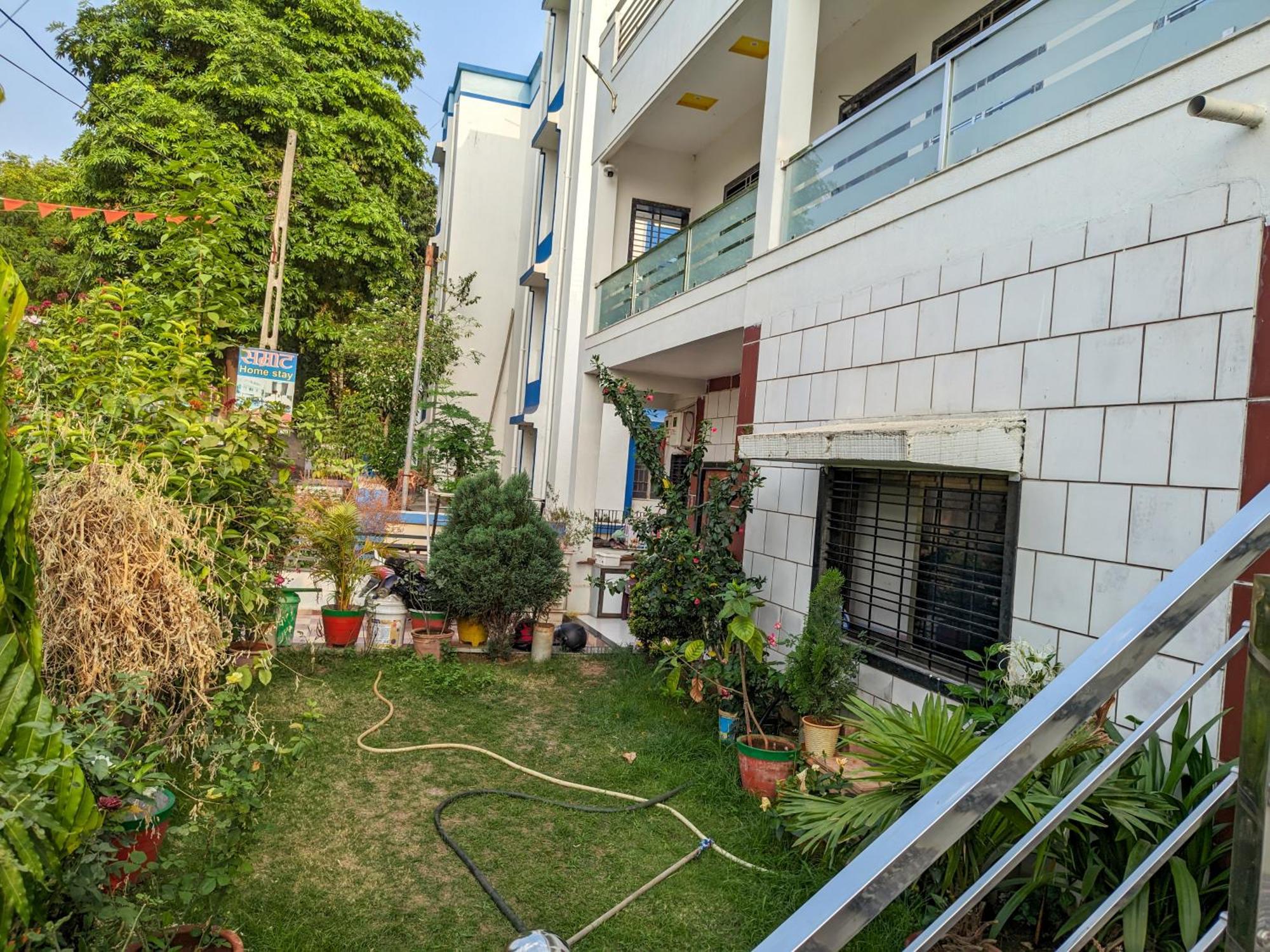 Samrat Homestay Garudeshwar Dış mekan fotoğraf